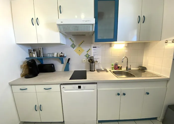 Marina 2 Pieces Avec Parking Et Wifi Centre