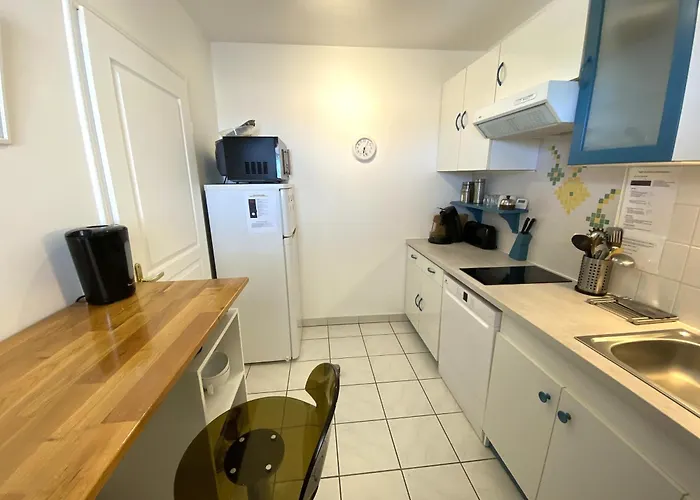 Marina 2 Pieces Avec Parking Et Wifi Centre Апартаменты *